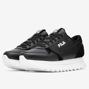 black fila platforms